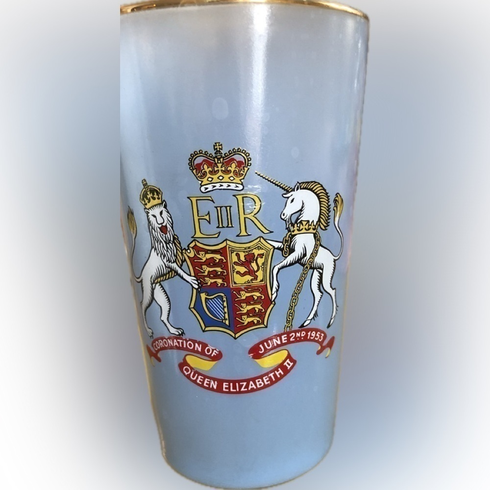 CORONATION OF QUEEN ELIZABETH II GOLD RIM GLASS CUP